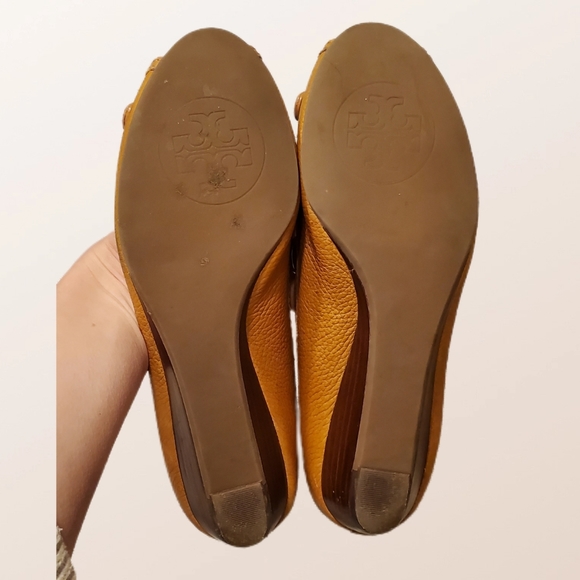 Tory Burch Pebbled Peep-Toe Demi Wedge - Picture 5 of 5